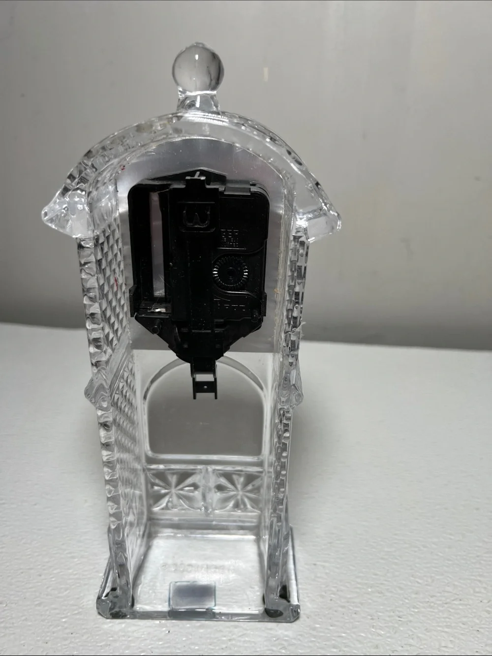 Full Lead Crystal Grandfather Quartz Pendulum Vintage Godinger Mantle Clock